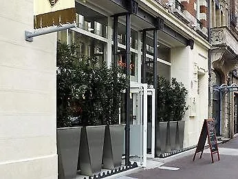 图卢兹马塔比奥站宜必思酒店 3*